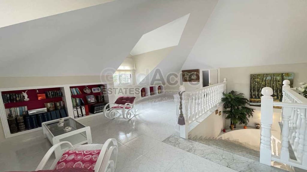 Chalet de 3 habitaciones en Corralejo en venta con piscina garaje - 849.000 € (Ref: 9733372)