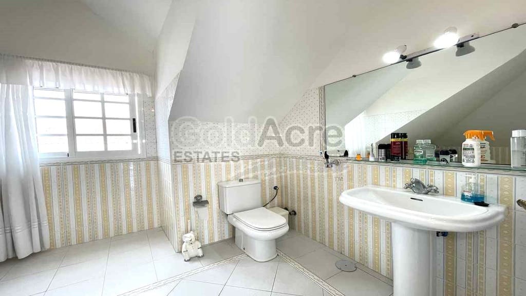 Chalet de 3 habitaciones en Corralejo en venta con piscina garaje - 849.000 € (Ref: 9733372)