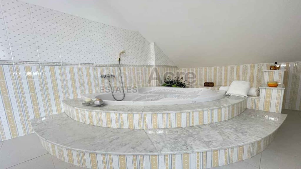 Chalet de 3 habitaciones en Corralejo en venta con piscina garaje - 849.000 € (Ref: 9733372)