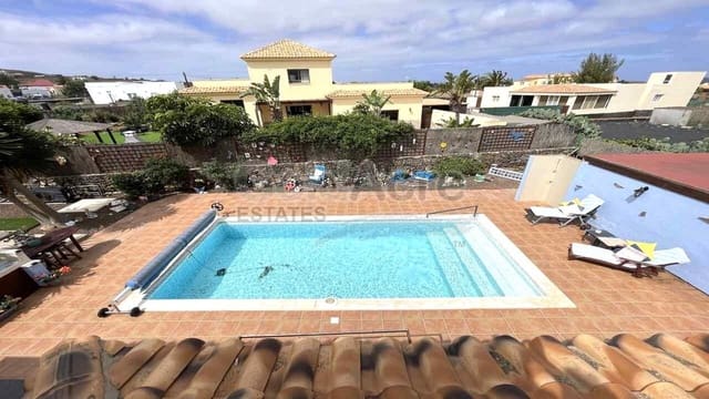 3 sovrum Villa till salu i Villaverde, La Oliva med pool - 599 000 € (Ref: 9733734)