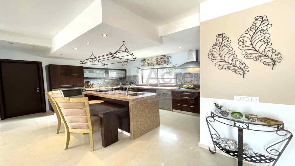 3 camera da letto Villa in vendita in Villaverde con piscina garage - 599.000 € (Rif: 9733734)