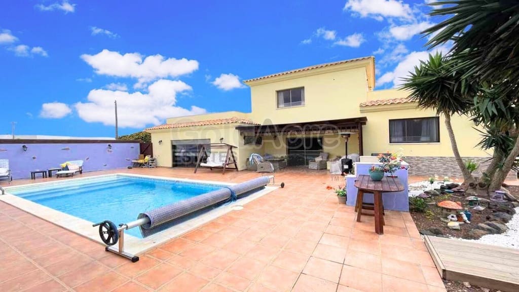 3 camera da letto Villa in vendita in Villaverde con piscina garage - 599.000 € (Rif: 9733734)