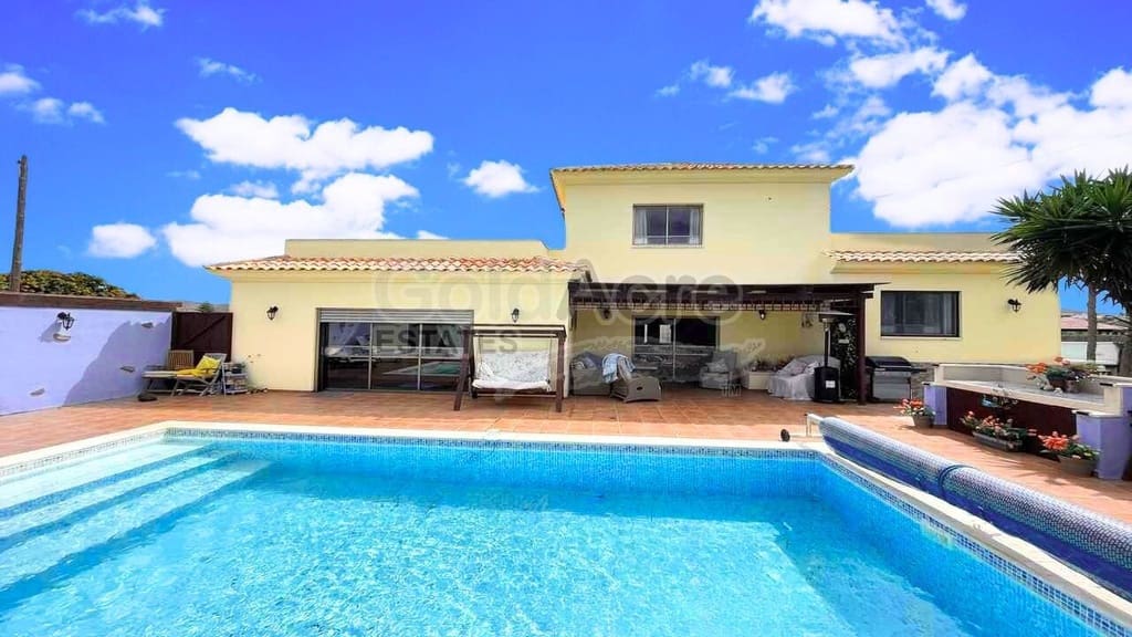 3 camera da letto Villa in vendita in Villaverde con piscina garage - 599.000 € (Rif: 9733734)