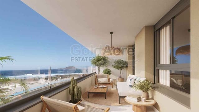 Commercial for sale in Corralejo, La Oliva with pool - € 585,000 (Ref: 9737947)