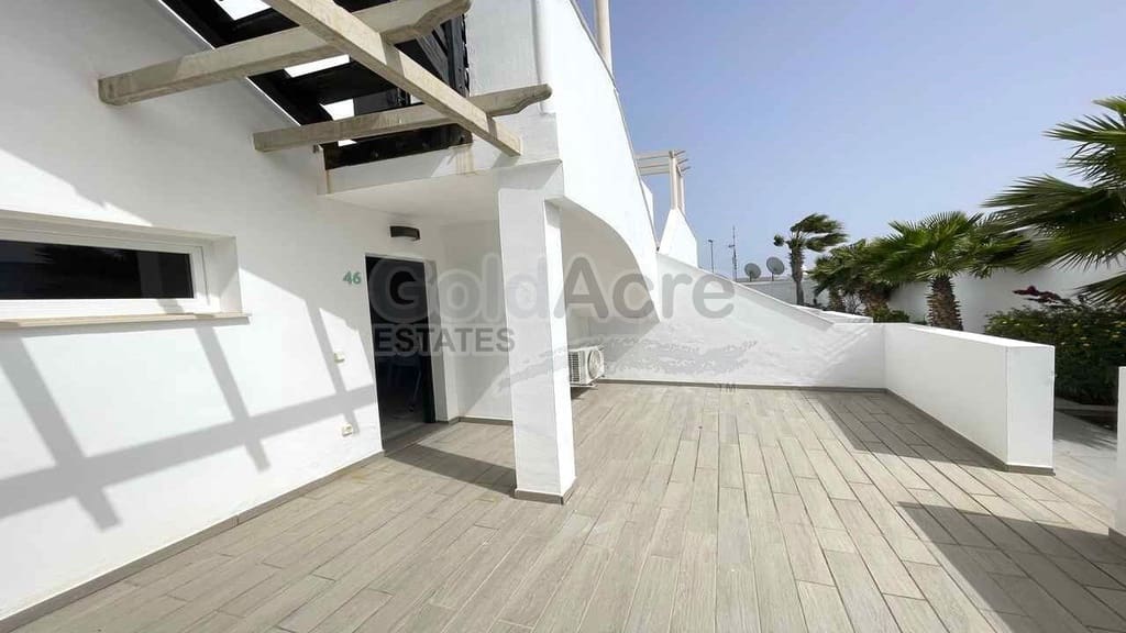 1 bedroom Apartment for sale in Corralejo with pool - € 229,000 (Ref: 9737966)