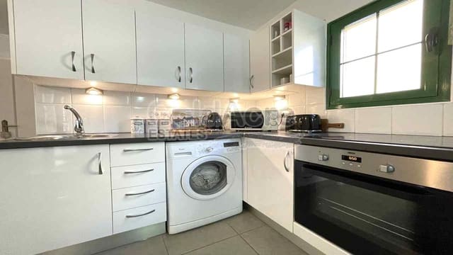 1 sypialnia Apartament na sprzedaż w Costa de Antigua, Antigua z basenem - 149 000 € (Ref: 9737967)