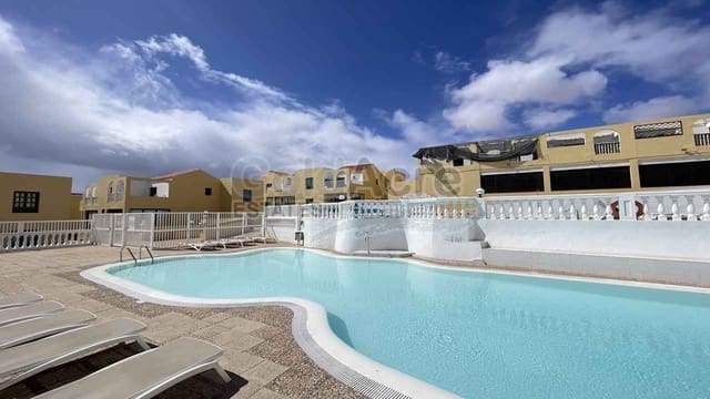 1 sypialnia Apartament na sprzedaż w Costa de Antigua, Antigua z basenem - 149 000 € (Ref: 9737967)