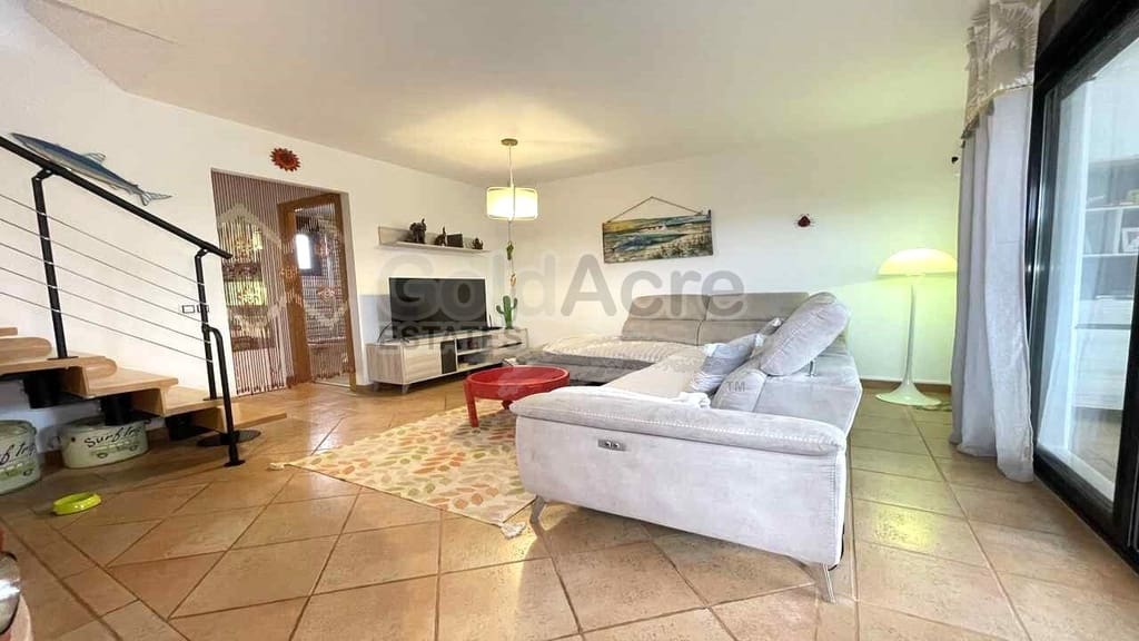 2 quarto Moradia para venda em Majanicho com piscina - 289 000 € (Ref: 9737971)