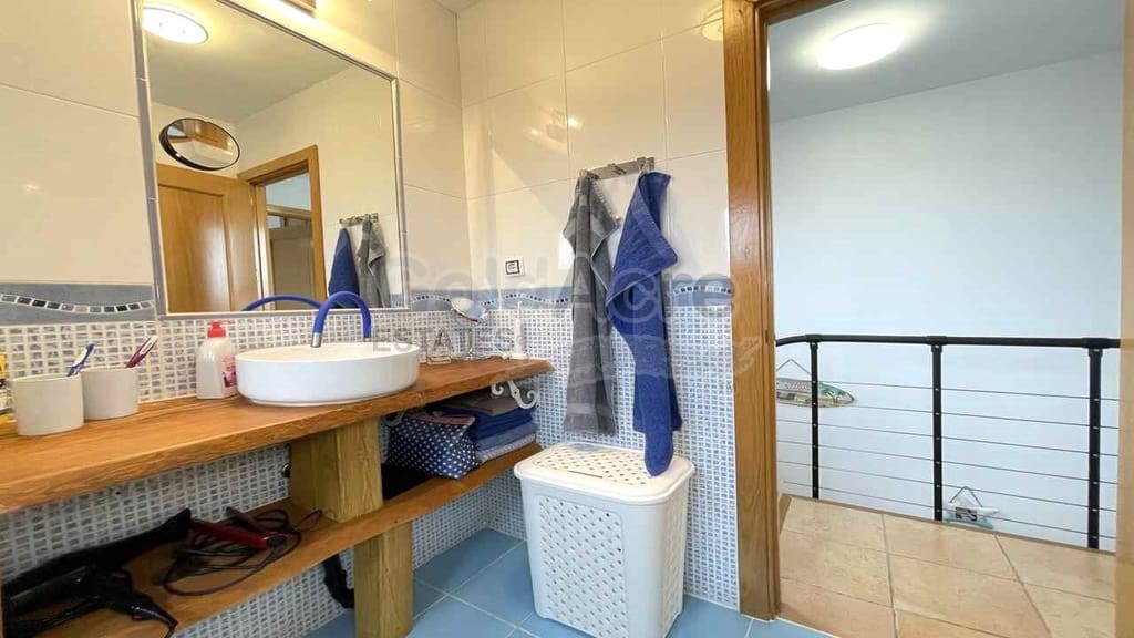 2 quarto Moradia para venda em Majanicho com piscina - 289 000 € (Ref: 9737971)