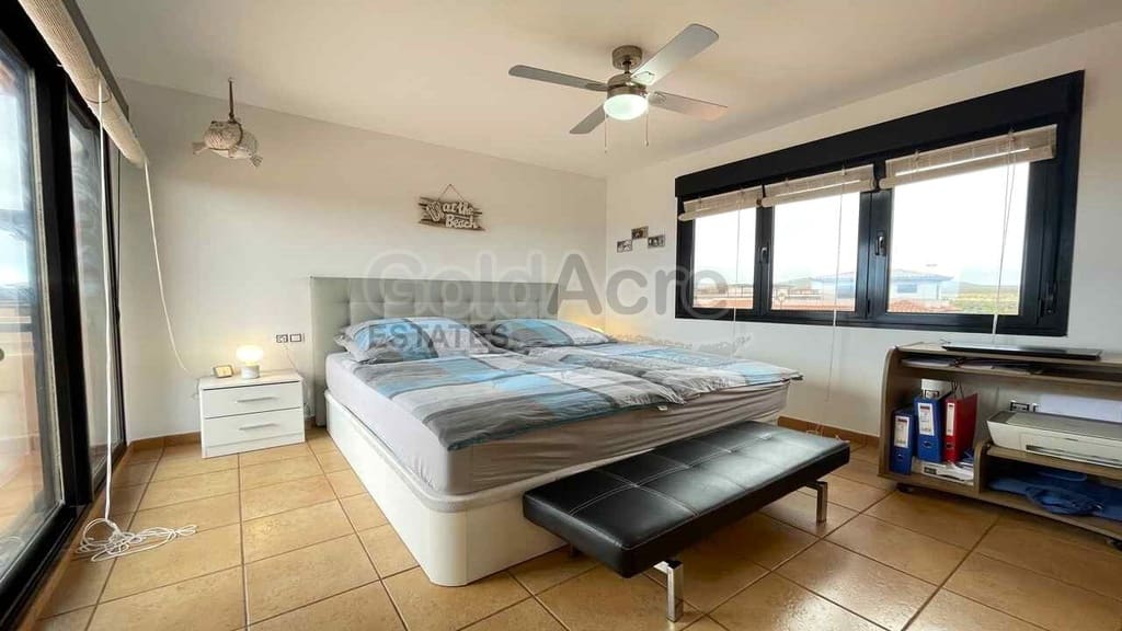 2 quarto Moradia para venda em Majanicho com piscina - 289 000 € (Ref: 9737971)