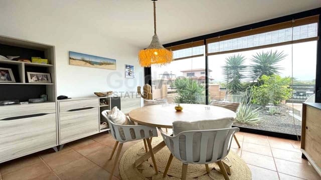 2 soveværelse Villa til salg i Majanicho, La Oliva med swimmingpool - € 289.000 (Ref: 9737971)