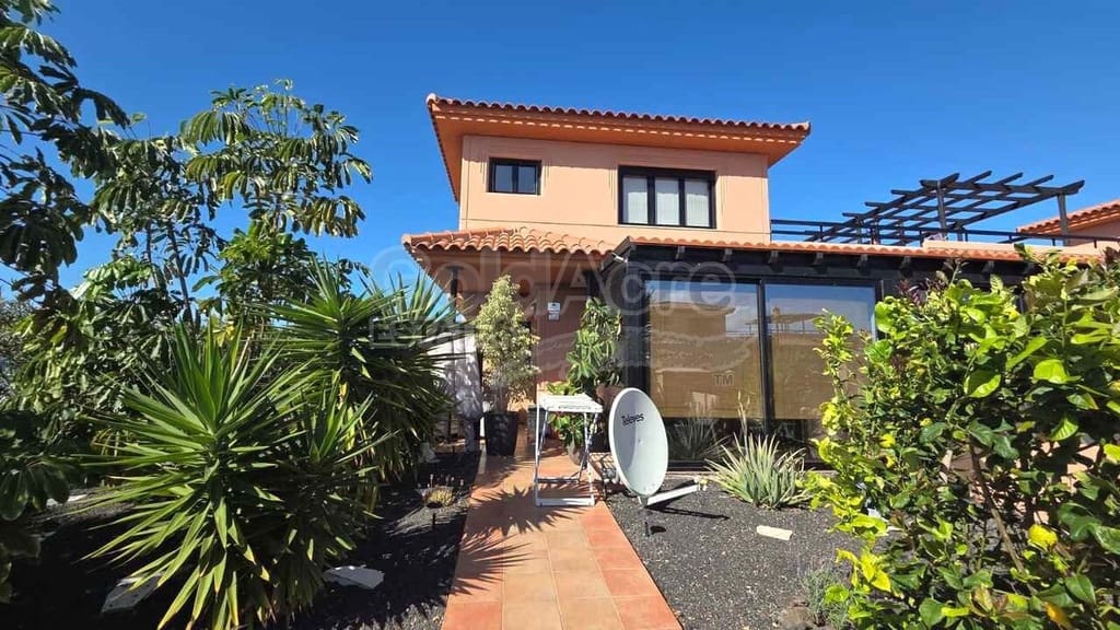 2 quarto Moradia para venda em Majanicho com piscina - 289 000 € (Ref: 9737971)