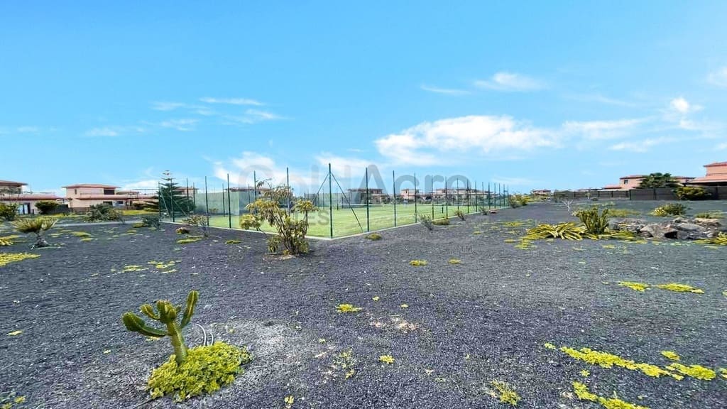 2 quarto Moradia para venda em Majanicho com piscina - 289 000 € (Ref: 9737971)