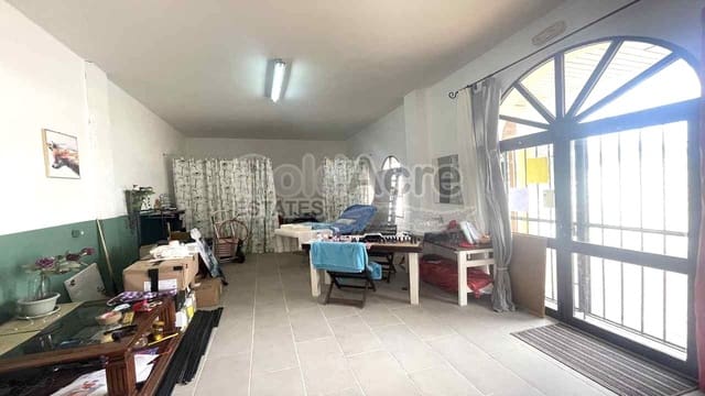 Commercieel te koop in Parque Holandés, La Oliva - € 80.000 (Ref: 9755122)