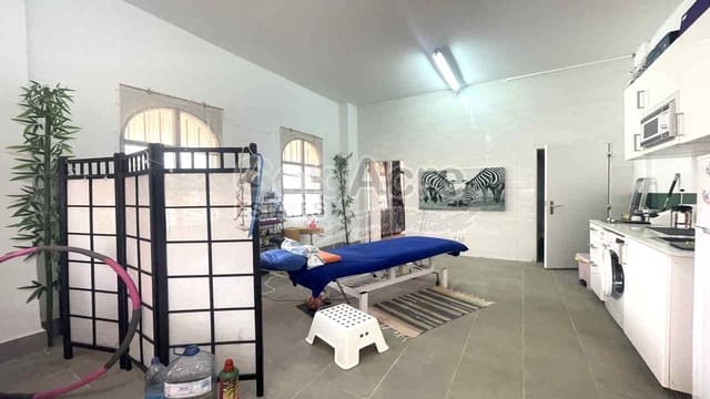Erhverv til salg i Parque Holandés, La Oliva - € 80.000 (Ref: 9755122)
