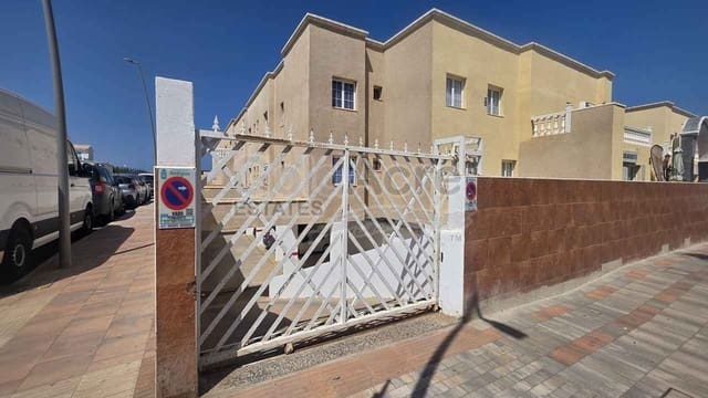 Apartamento de 1 habitación en Caleta de Fuste, Antigua en venta con piscina garaje - 149.500 € (Ref: 9790030)