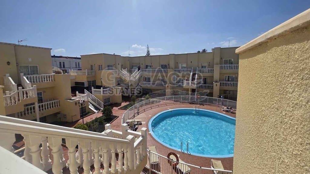 1 bedroom Apartment for sale in Caleta de Fuste with pool garage - € 149,500 (Ref: 9790030)