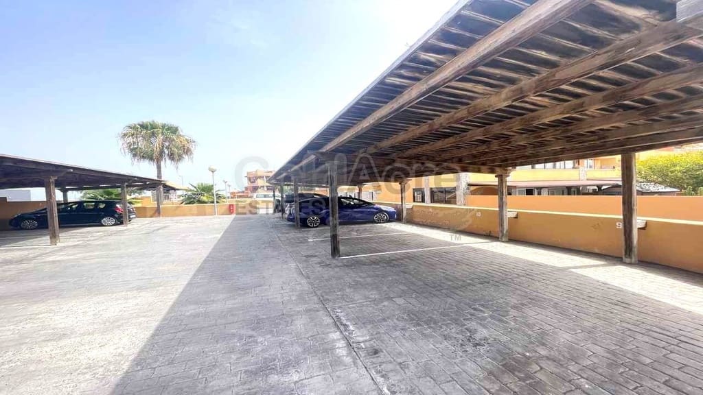 2 sovrum Lägenhet till salu i Corralejo med pool - 249 000 € (Ref: 9790031)