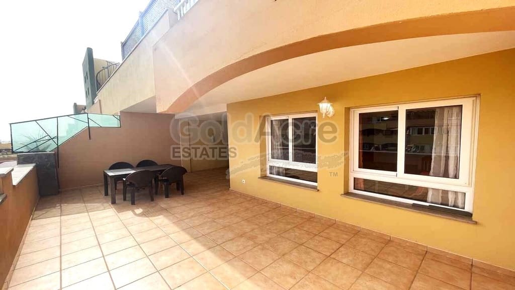 2 sovrum Lägenhet till salu i Corralejo med pool - 249 000 € (Ref: 9790031)