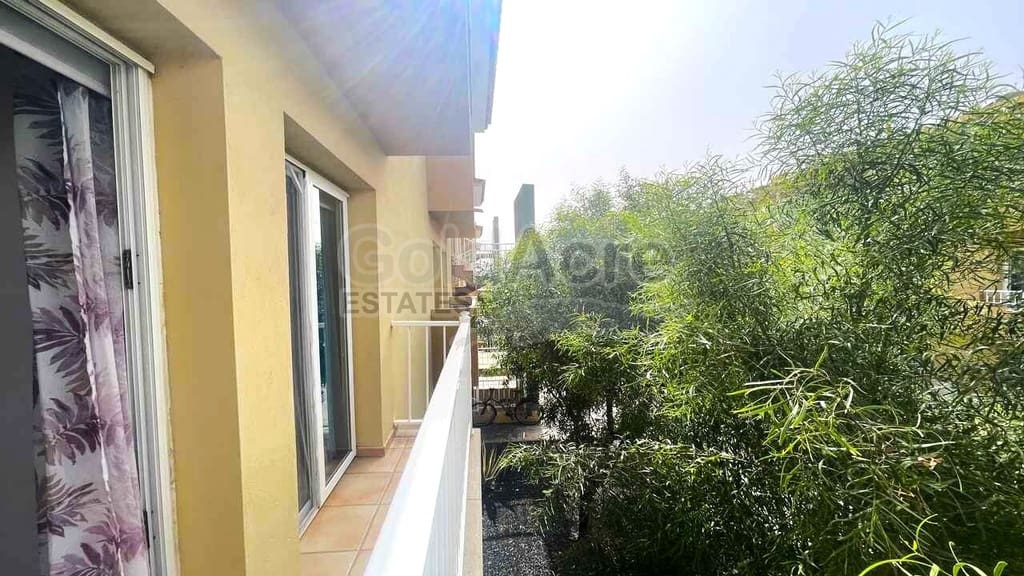 2 bedroom Apartment for sale in Corralejo with pool garage - € 239,000 (Ref: 9790031)