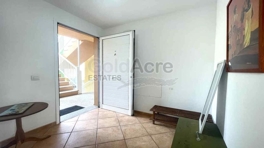2 bedroom Apartment for sale in Corralejo with pool garage - € 239,000 (Ref: 9790031)