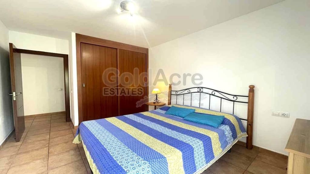 2 bedroom Apartment for sale in Corralejo with pool garage - € 239,000 (Ref: 9790031)