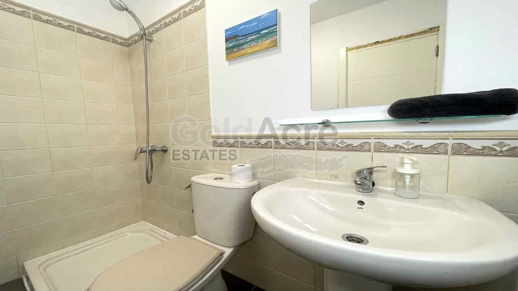 3 makuuhuone Huvila myytävänä paikassa La Oliva mukana uima-altaan - 239 000 € (Ref: 9807508)