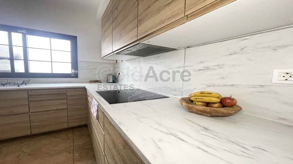 3 makuuhuone Huvila myytävänä paikassa La Oliva mukana uima-altaan - 239 000 € (Ref: 9807508)