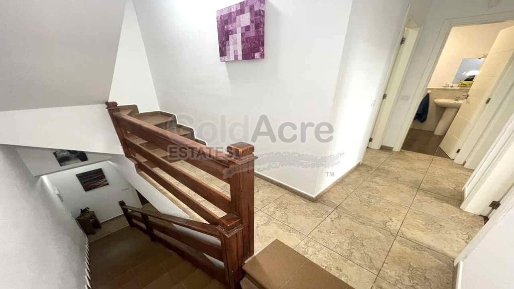 3 makuuhuone Huvila myytävänä paikassa La Oliva mukana uima-altaan - 239 000 € (Ref: 9807508)