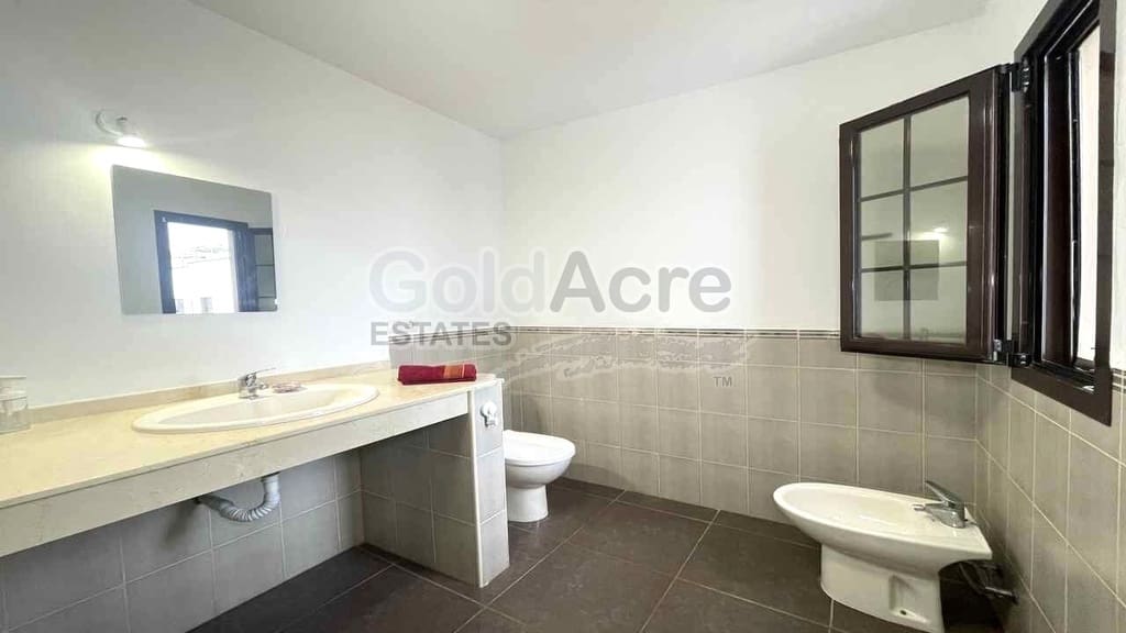 3 makuuhuone Huvila myytävänä paikassa La Oliva mukana uima-altaan - 239 000 € (Ref: 9807508)