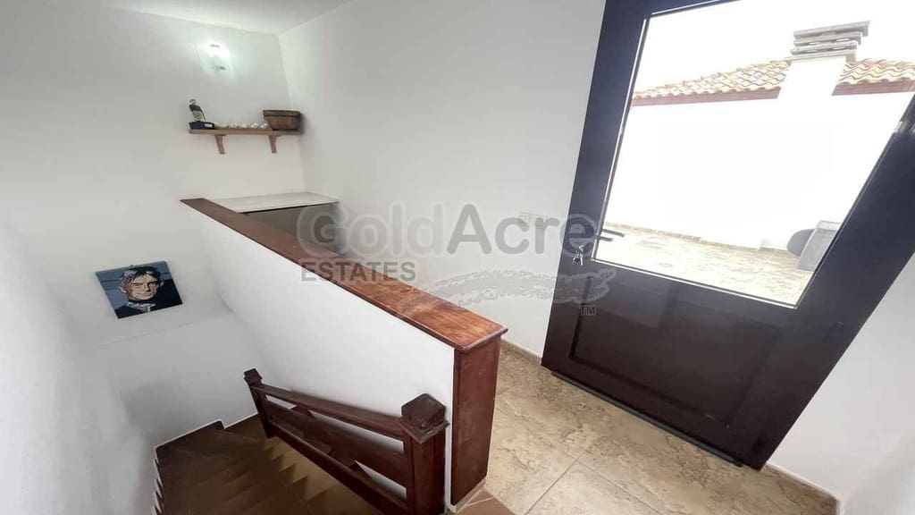 3 makuuhuone Huvila myytävänä paikassa La Oliva mukana uima-altaan - 239 000 € (Ref: 9807508)