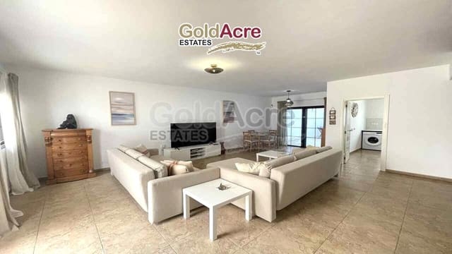 3 makuuhuone Huvila myytävänä paikassa La Oliva mukana uima-altaan - 239 000 € (Ref: 9807508)