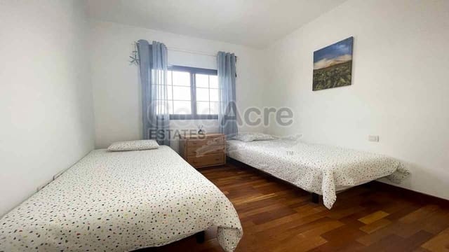 3 makuuhuone Huvila myytävänä paikassa La Oliva mukana uima-altaan - 239 000 € (Ref: 9807508)