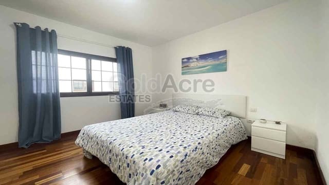 3 makuuhuone Huvila myytävänä paikassa La Oliva mukana uima-altaan - 239 000 € (Ref: 9807508)