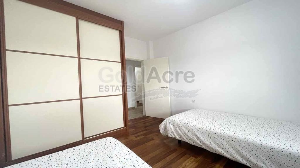 3 bedroom Villa for sale in La Oliva with pool - € 239,000 (Ref: 9807508)