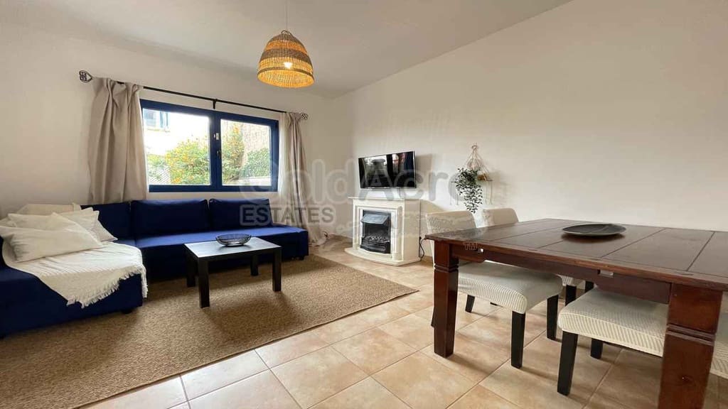 2 sovrum Villa till salu i La Oliva med pool - 225 000 € (Ref: 9807509)