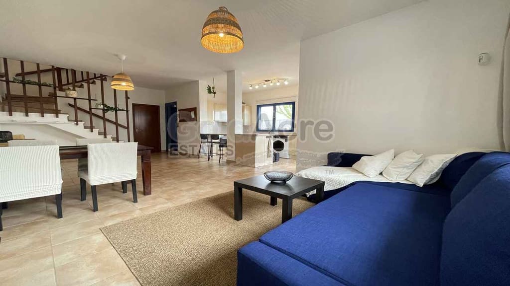 2 sovrum Villa till salu i La Oliva med pool - 225 000 € (Ref: 9807509)