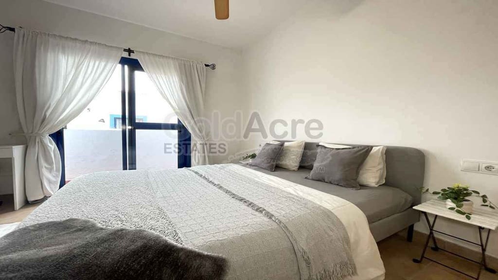 2 sovrum Villa till salu i La Oliva med pool - 225 000 € (Ref: 9807509)