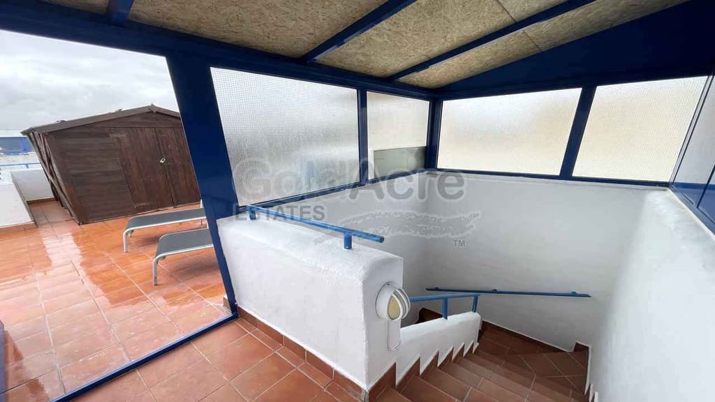 2 sovrum Villa till salu i La Oliva med pool - 225 000 € (Ref: 9807509)