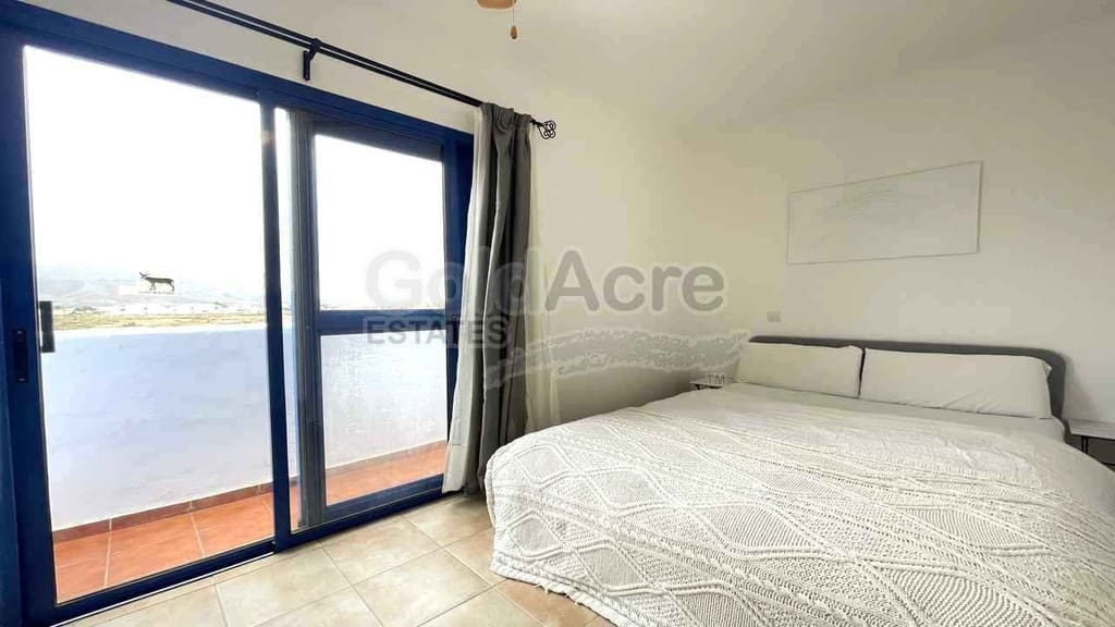 2 sovrum Villa till salu i La Oliva med pool - 225 000 € (Ref: 9807509)