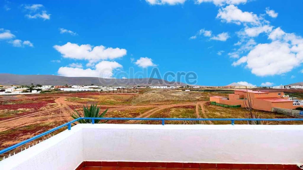 2 sovrum Villa till salu i La Oliva med pool - 225 000 € (Ref: 9807509)