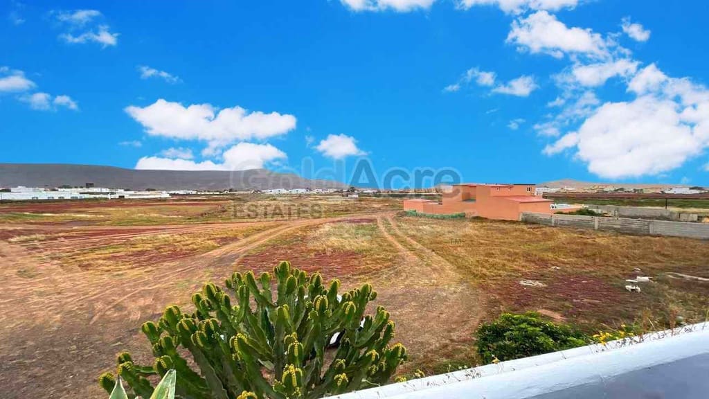 2 sovrum Villa till salu i La Oliva med pool - 225 000 € (Ref: 9807509)