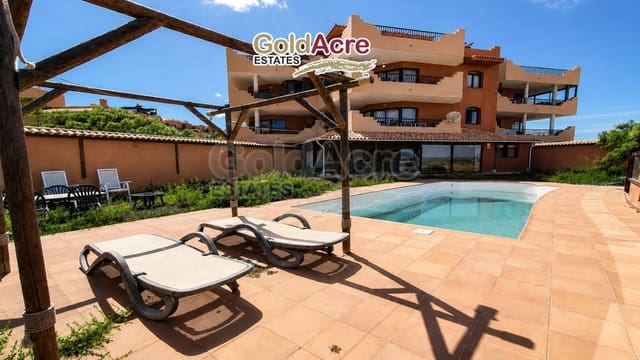 2 sypialnia Apartament na sprzedaż w Corralejo, La Oliva z basenem - 295 000 € (Ref: 9830493)