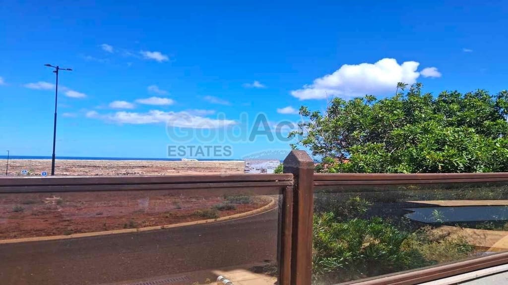 2 bedroom Apartment for sale in Corralejo with pool - € 295,000 (Ref: 9830493)