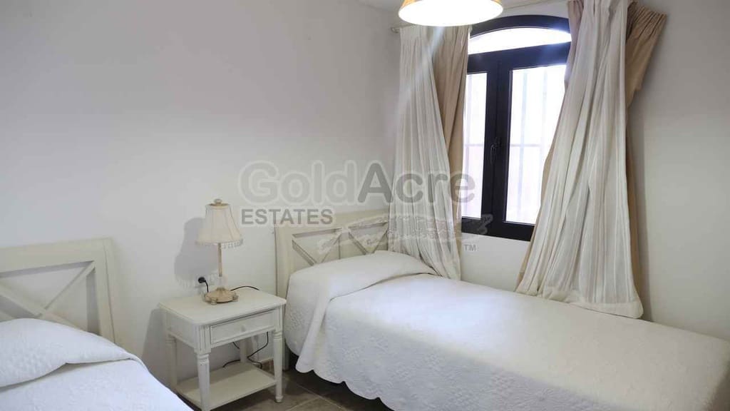 2 bedroom Apartment for sale in Corralejo with pool - € 295,000 (Ref: 9830493)