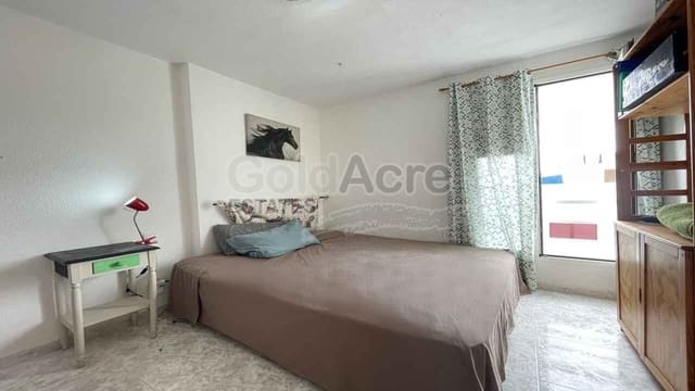 4 bedroom Apartment for sale in Corralejo, La Oliva - € 298,000 (Ref: 9841985)