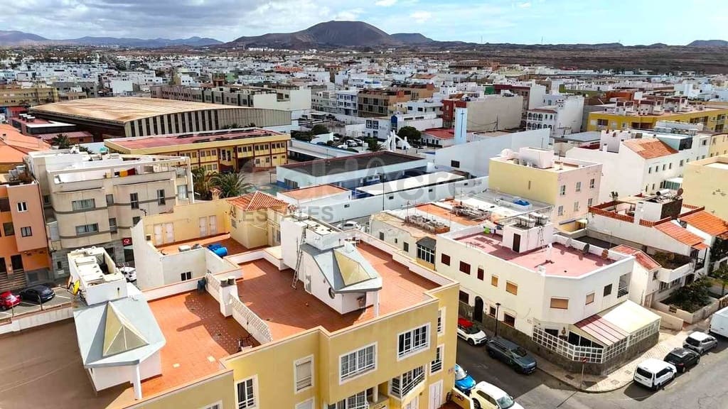 4 soveværelse Lejlighed til salg i Corralejo - € 298.000 (Ref: 9841985)