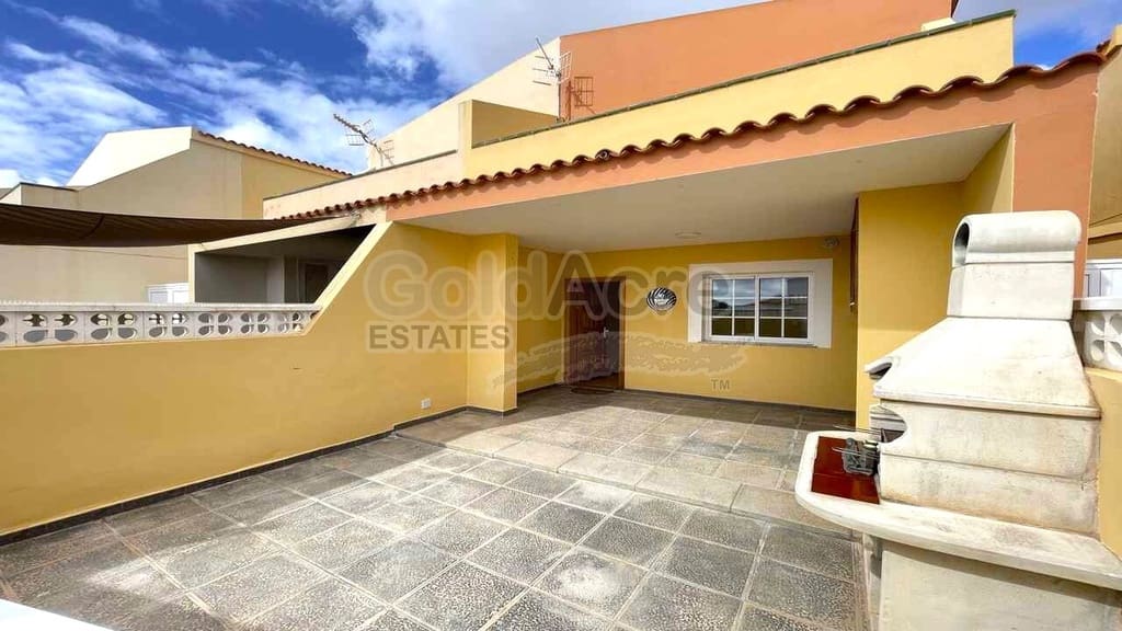 2 bedroom Villa for sale in La Oliva - € 229,000 (Ref: 9850788)