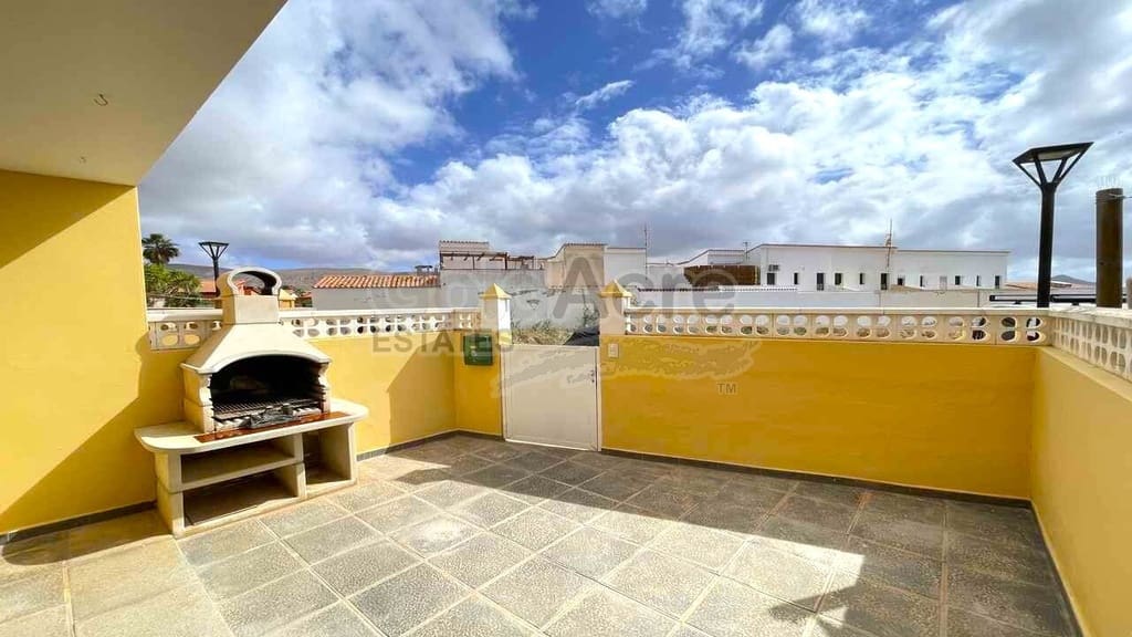 2 bedroom Villa for sale in La Oliva - € 229,000 (Ref: 9850788)