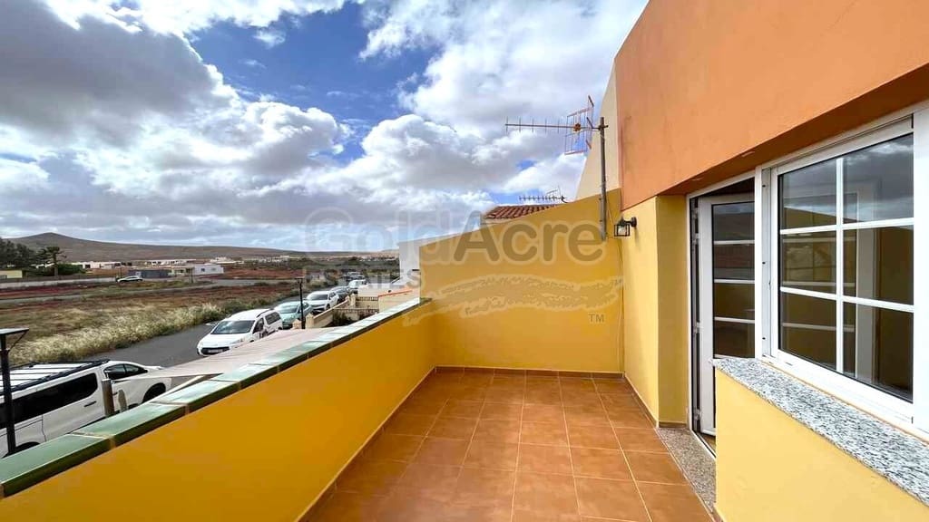2 bedroom Villa for sale in La Oliva - € 229,000 (Ref: 9850788)